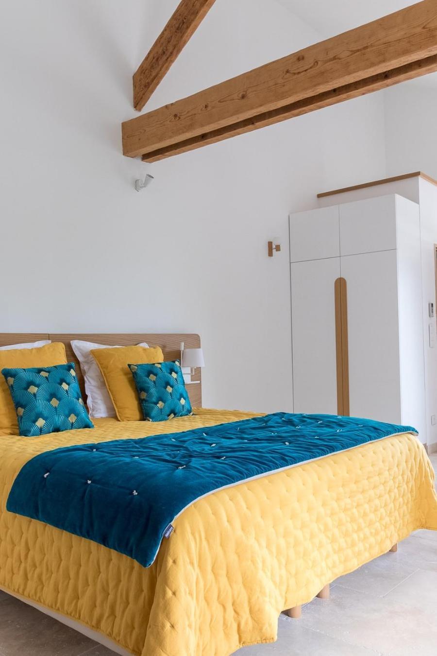 Bed and Breakfast Mas Des Tourterelles Jonquieres  Екстер'єр фото